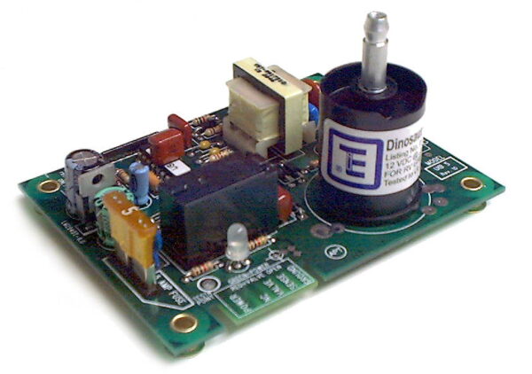 Dinosaur Electronics 12V Ignition Board, Dometic and Servel Refrigerators