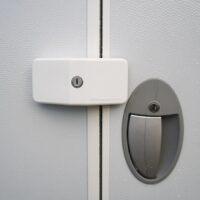 Milenco Entry Door Lock, Keyed, Dead Bolt, White