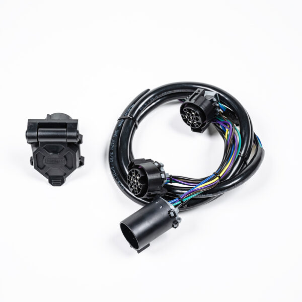 Blue Ox 7-Pin Trailer Wiring Connector, Black, Trailer End