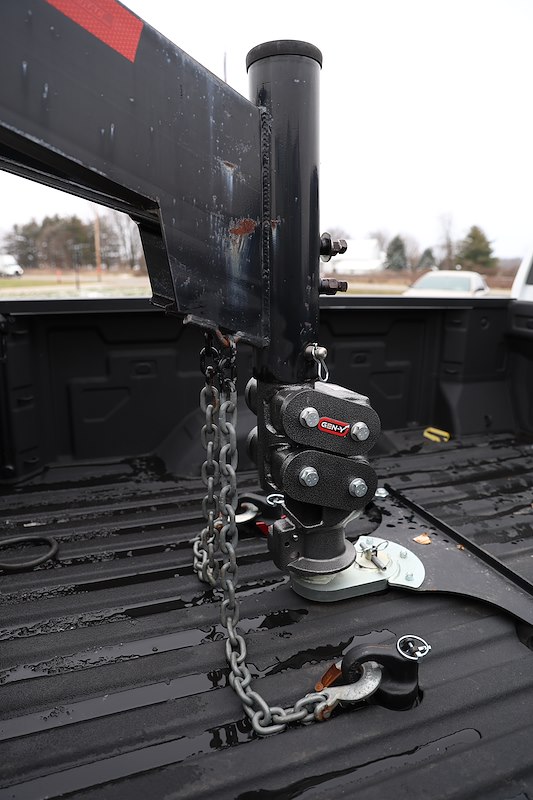 Gen-Y SPARTAN Torsion-Flex Gooseneck Coupler with Snap Latch