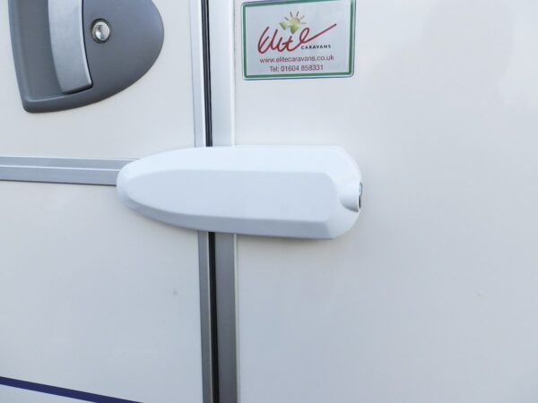 Milenco Entry Door Lock, Keyed, Dead Bolt, White